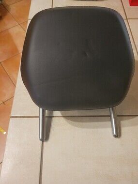 Porsche Cayenne 958 Black Leather Replacement Heasrest OEM